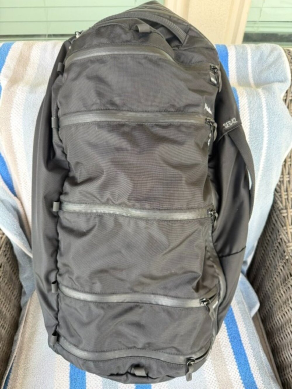 Matador Seg 42 Backpack/Bag/built-in laptop & organization compartments